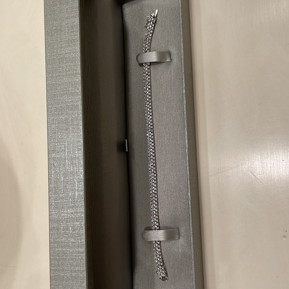 Zales tennis bracelet worn once - Picture 4 of 5